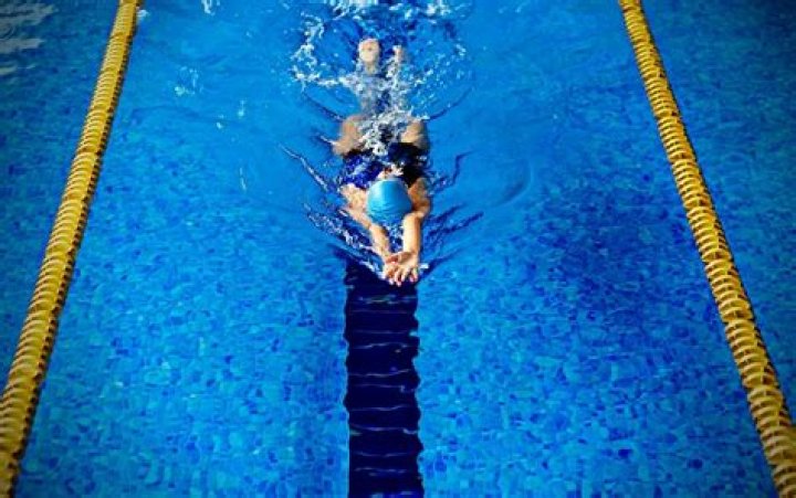 Can swimming make you toned?