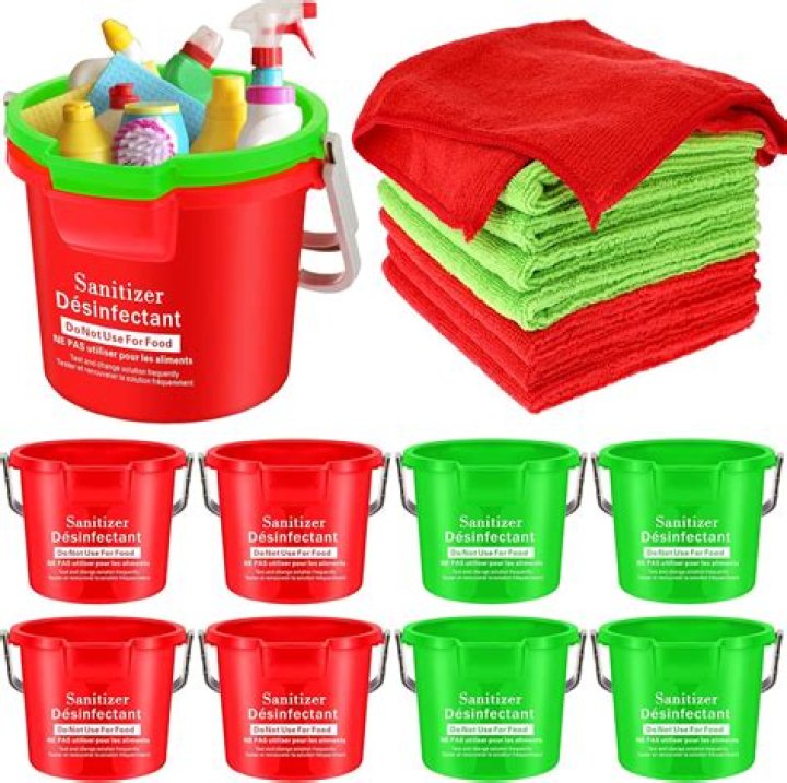 Can you store towels in sanitizer solution?