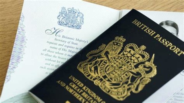 Does Queen Elizabeth have a passport?