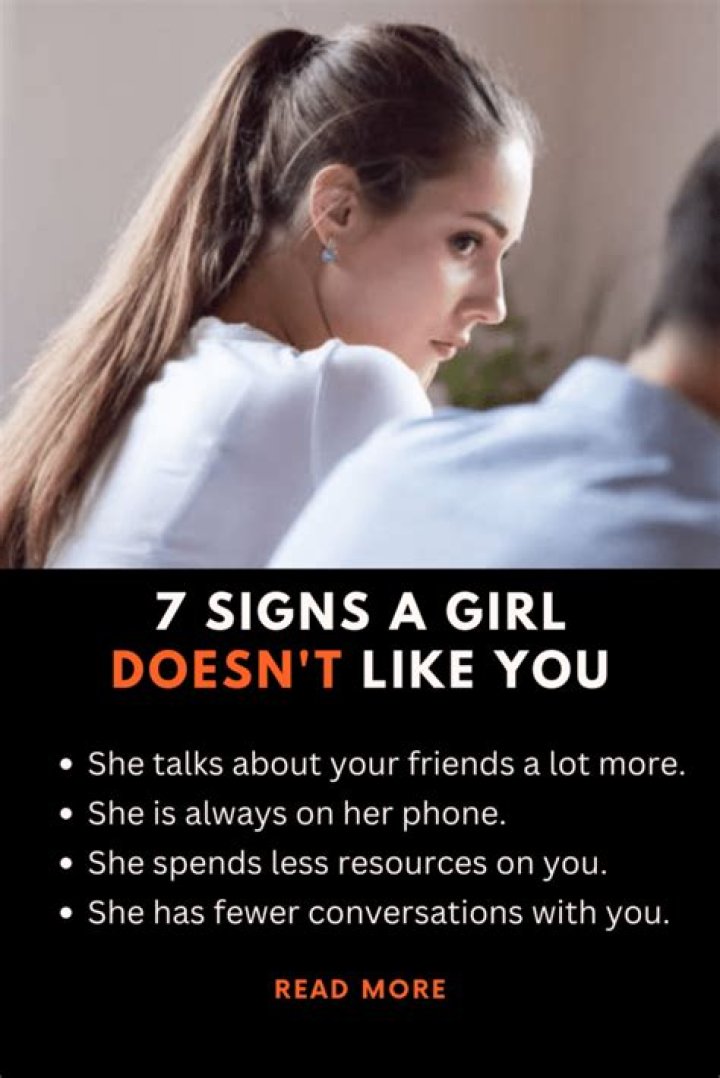 How do you know if a girl doesn't like you?