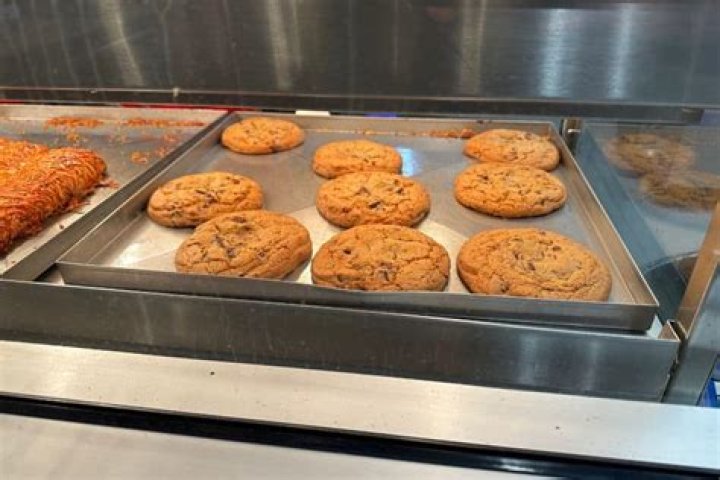 How do you warm up Costco cookies?