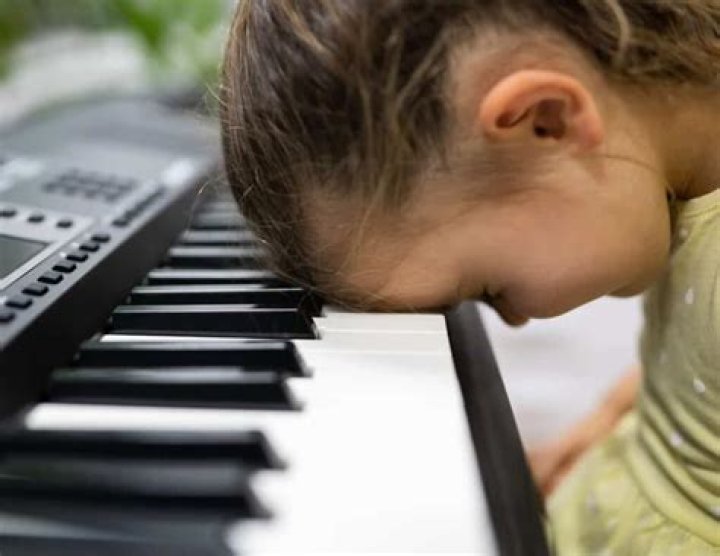How much piano practice is too much?