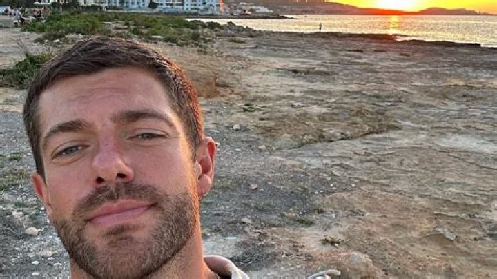 Is Alex Mytton rich?