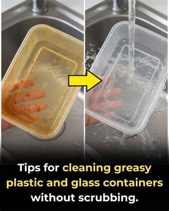 What's best for cleaning plastic?