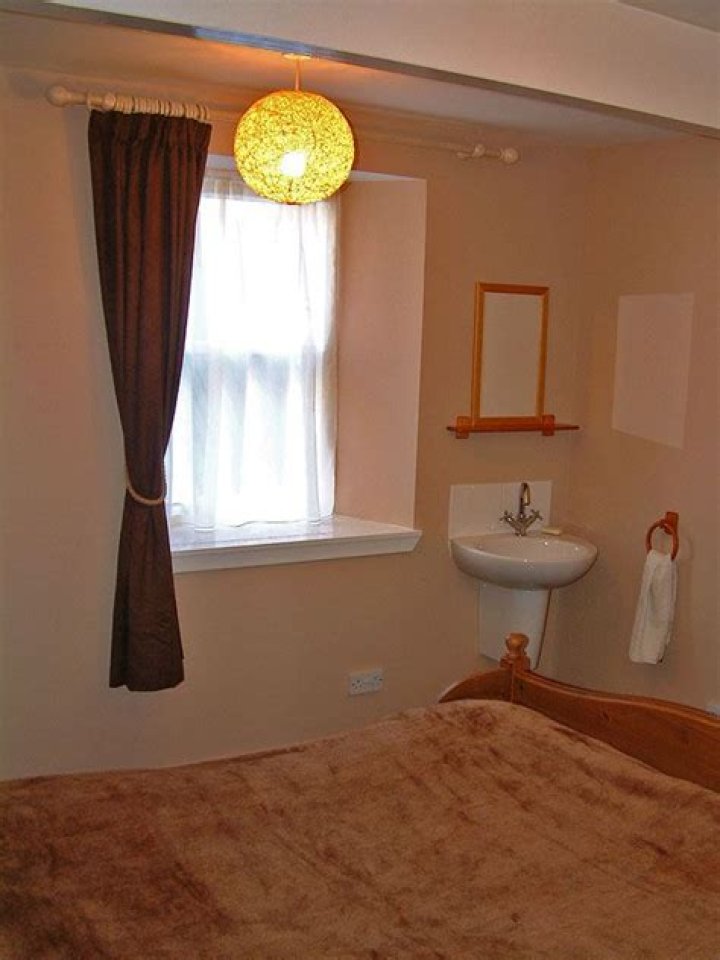 Why do old houses have sinks in bedrooms?