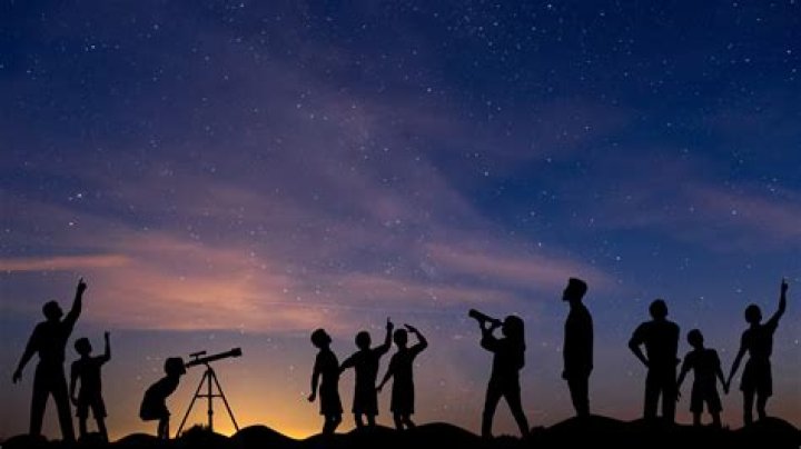 Will Earth and moon collide?
