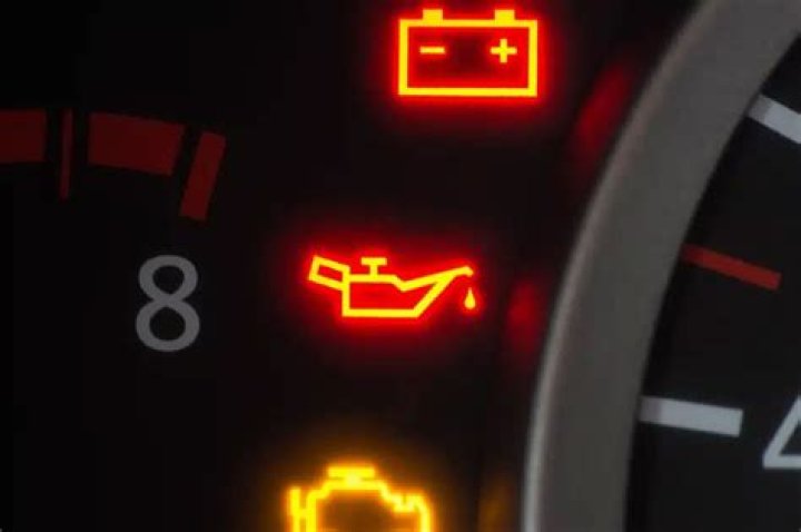 Will engine light come on for water pump?