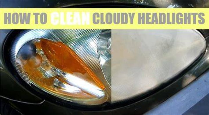 Will vinegar and baking soda clean foggy headlights?